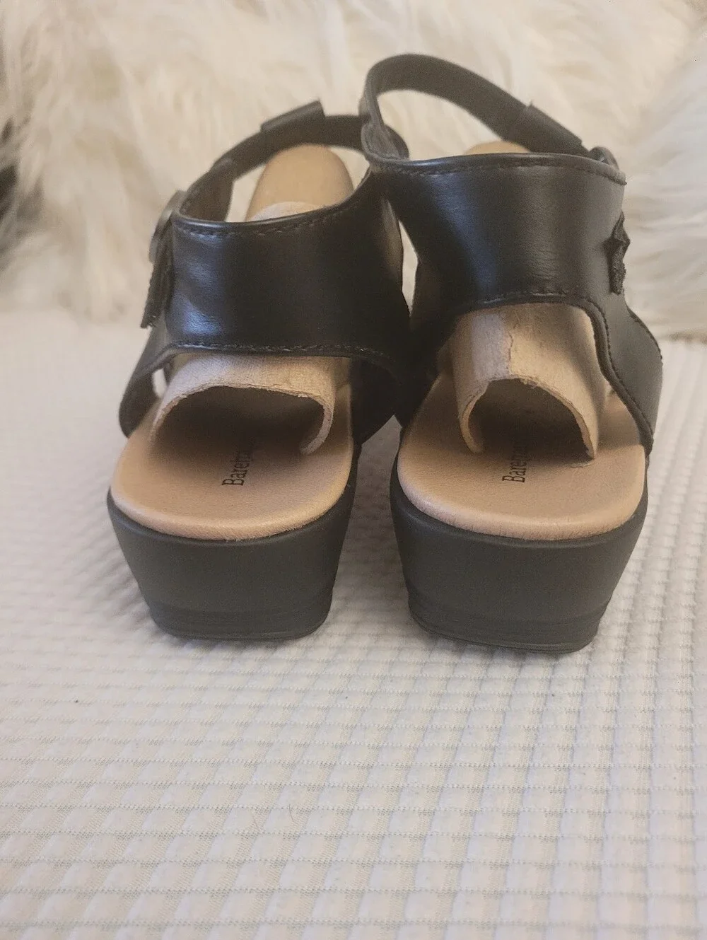 BareTraps comfortable black